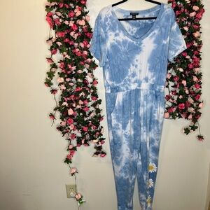 Love Mood Blue Sky Colored Jumpsuit Women’s 1X Daisy Patterned Casual Comfort